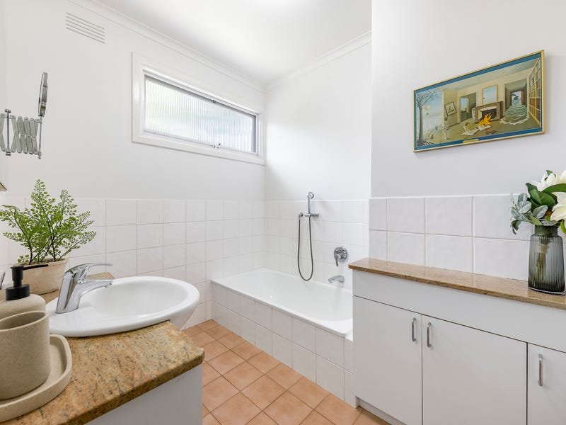 Property Gallery Thumbnail 6
