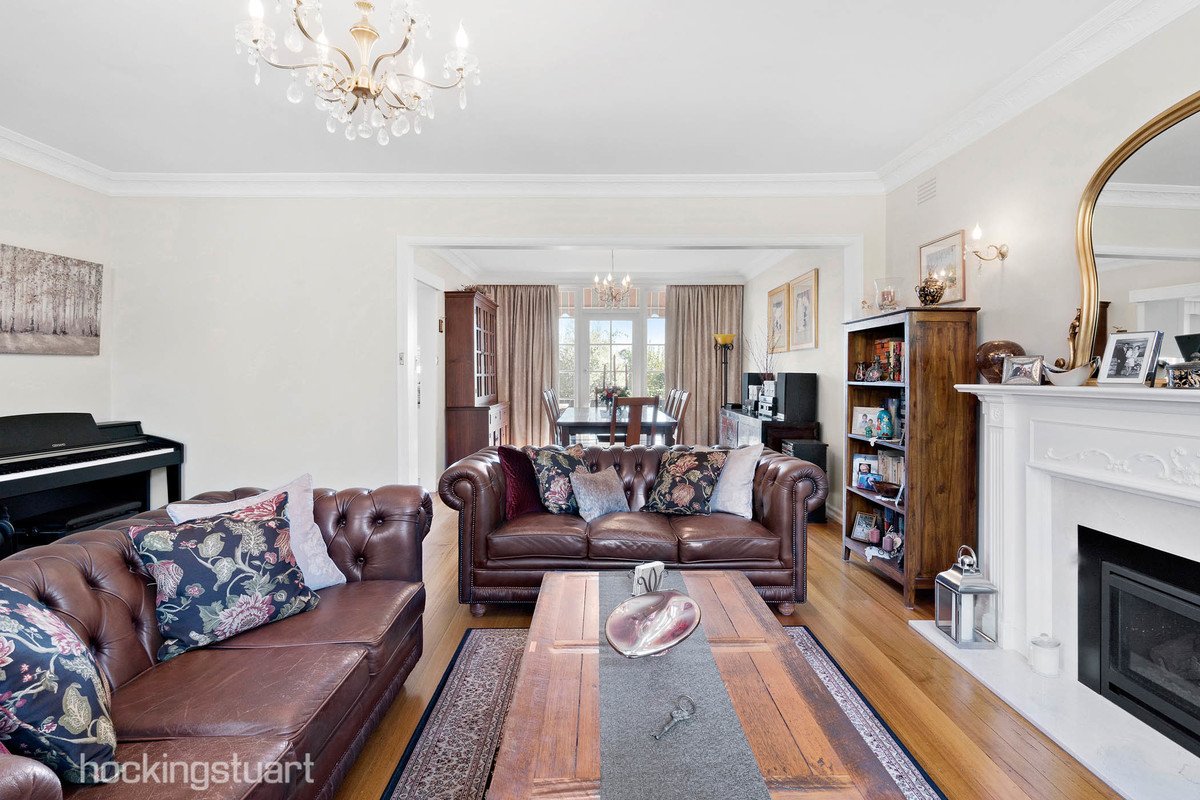 22 Seattle Street, Balwyn North image 2