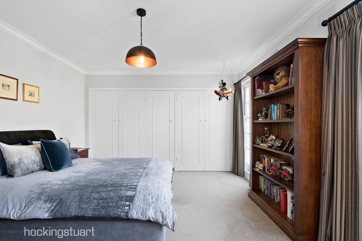 22 Seattle Street, Balwyn North image 9