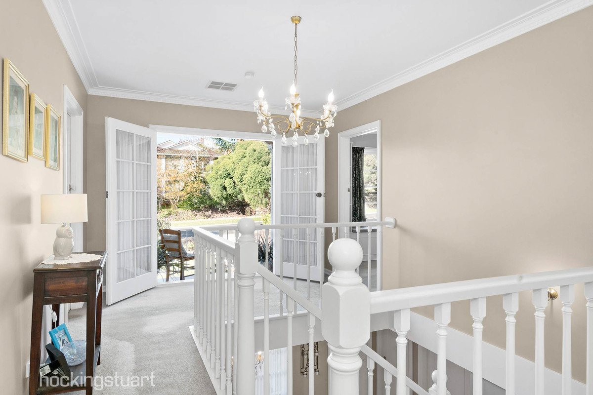 22 Seattle Street, Balwyn North image 11