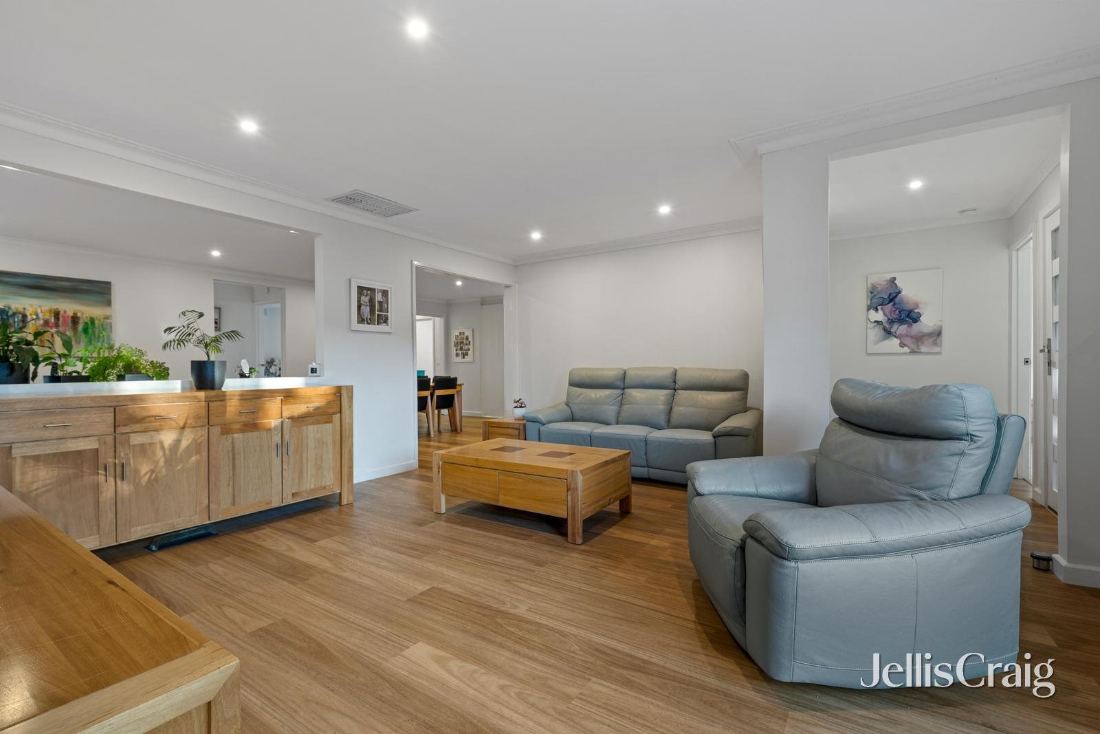 22 Selbourne Way, Mulgrave image 2