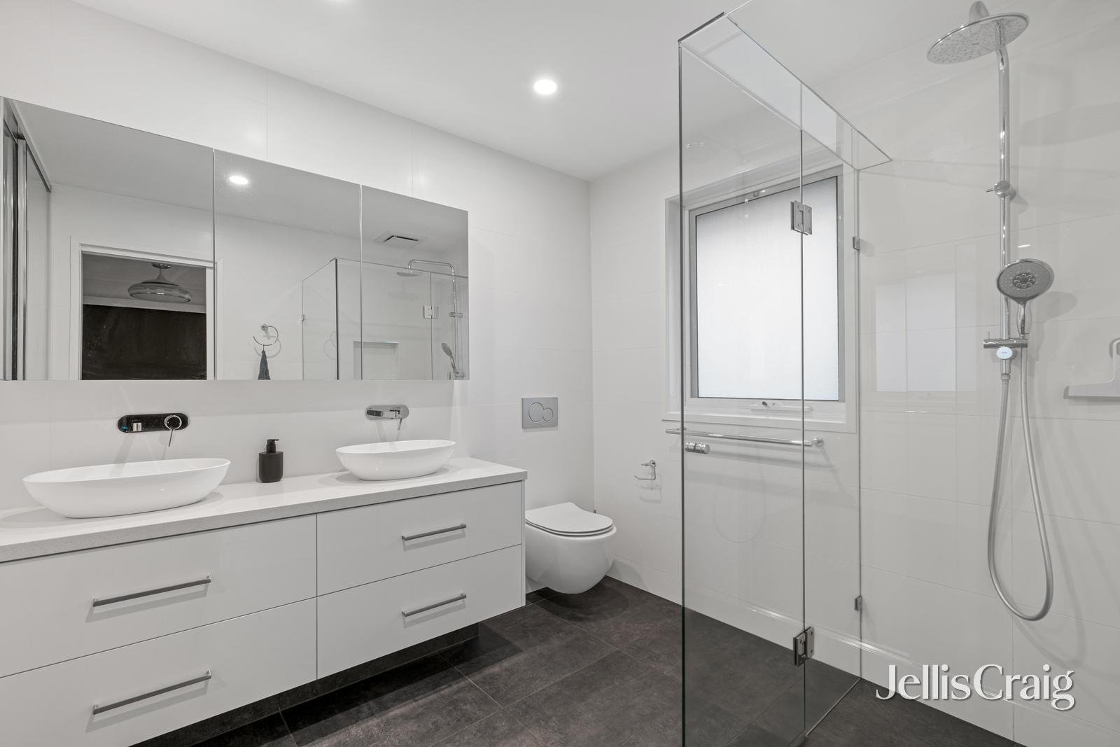 22 Selbourne Way, Mulgrave image 4