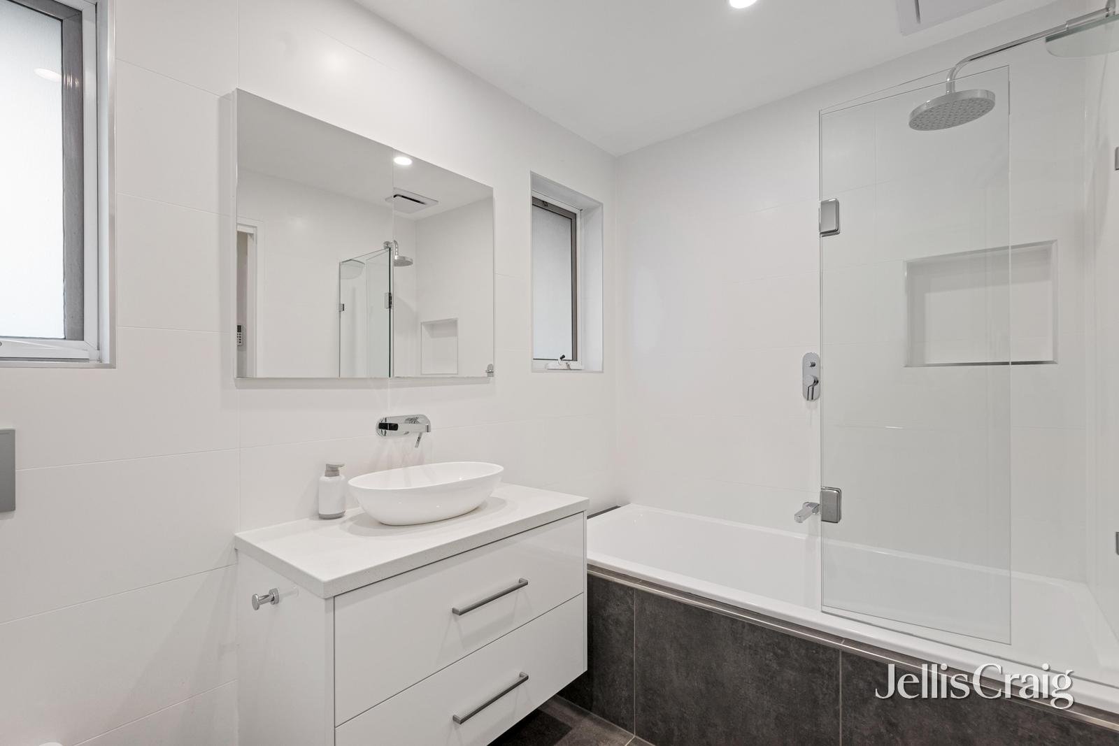 22 Selbourne Way, Mulgrave image 9
