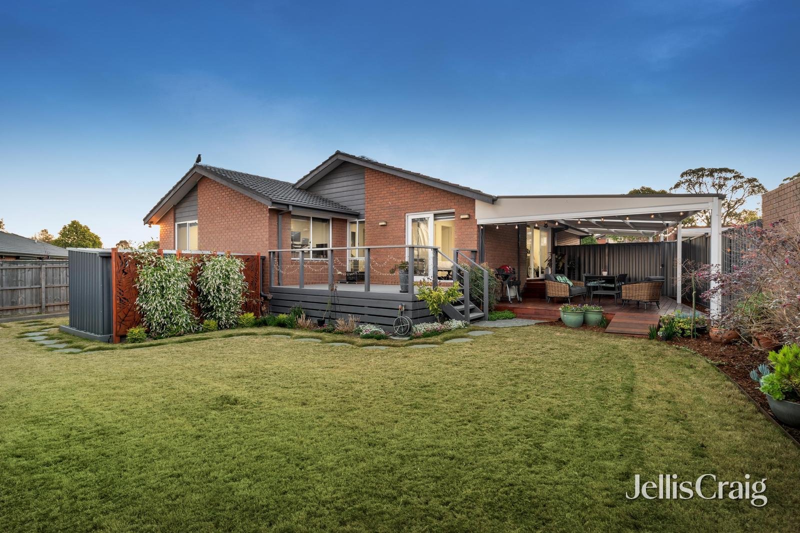22 Selbourne Way, Mulgrave image 12