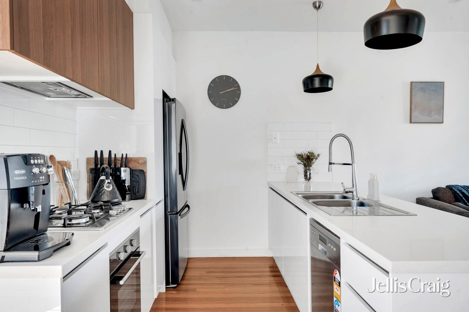 2/2 South Street, Hadfield image 5