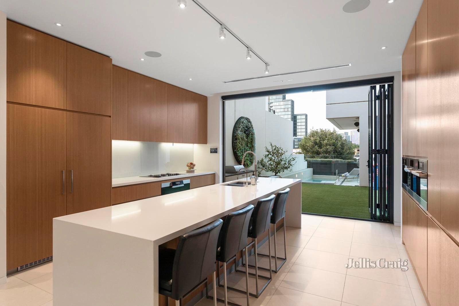 22 South Wharf Drive, Docklands image 5