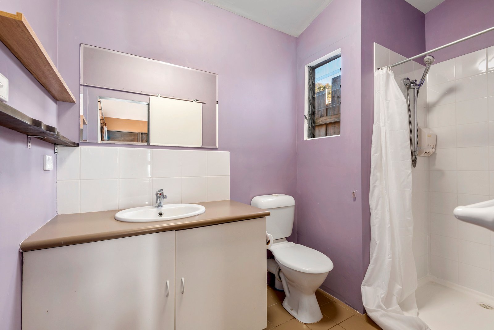 Property Gallery Thumbnail 5