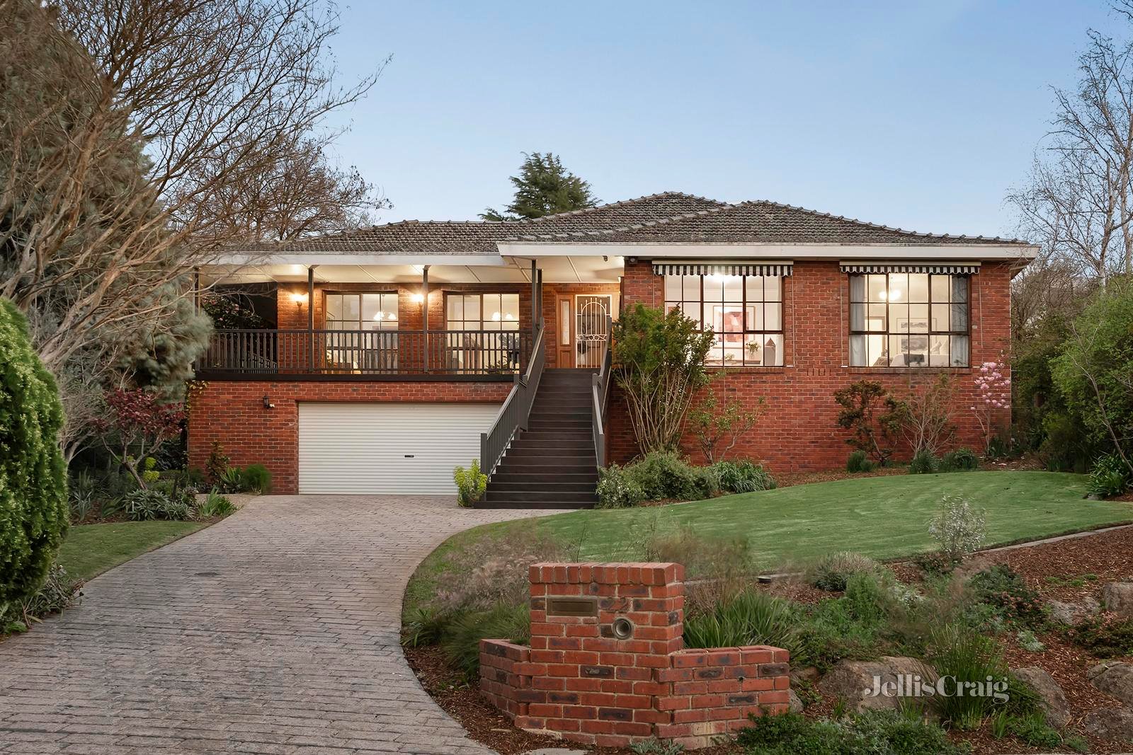 22 Springwood Close, Donvale image 1