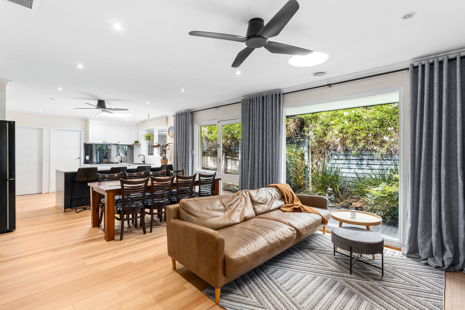 Property Gallery Thumbnail 3