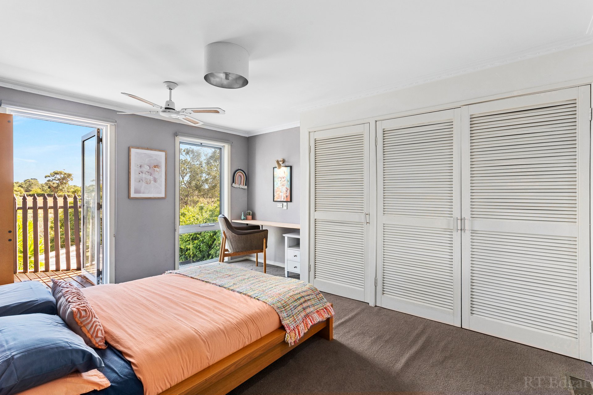 Property Gallery Thumbnail 6