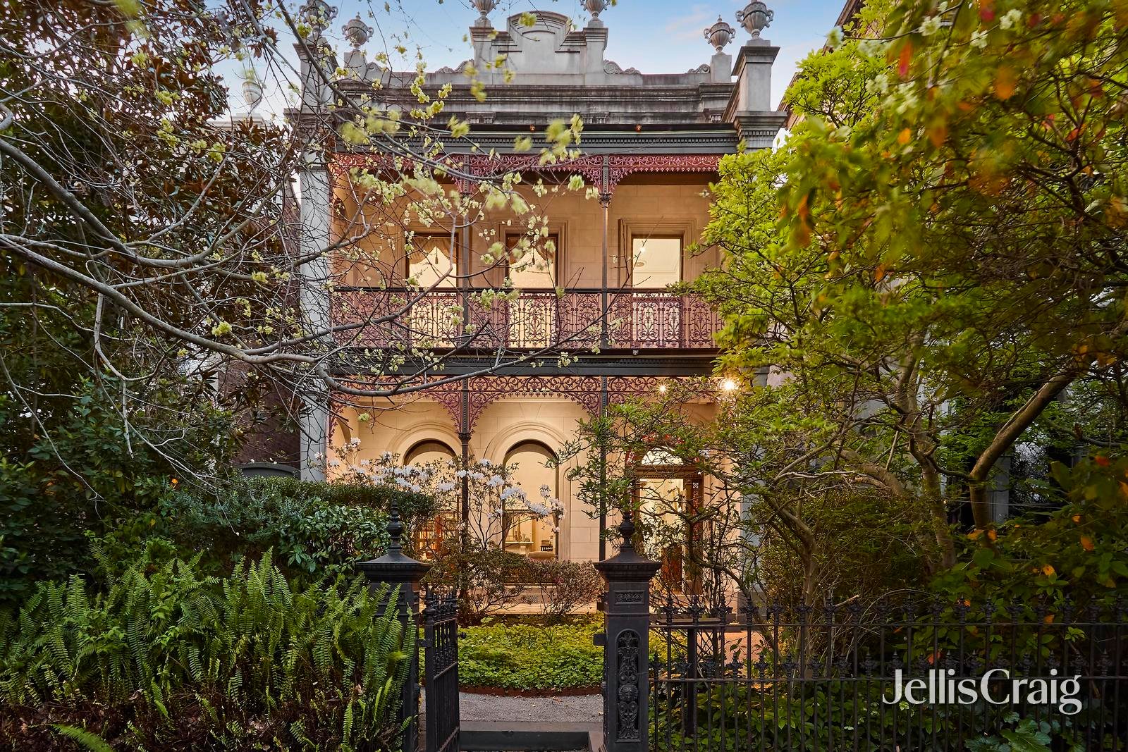 22 St Vincent Place, Albert Park image 1