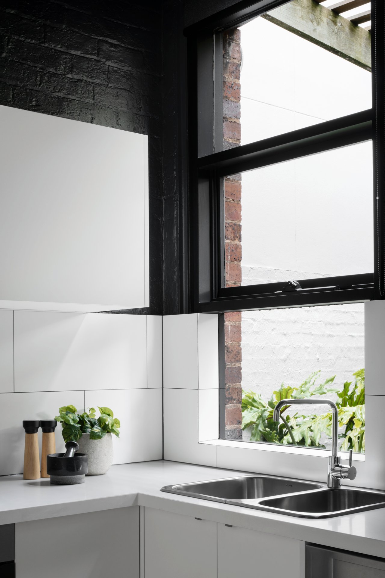 22 Station Street, Hawthorn East image 4