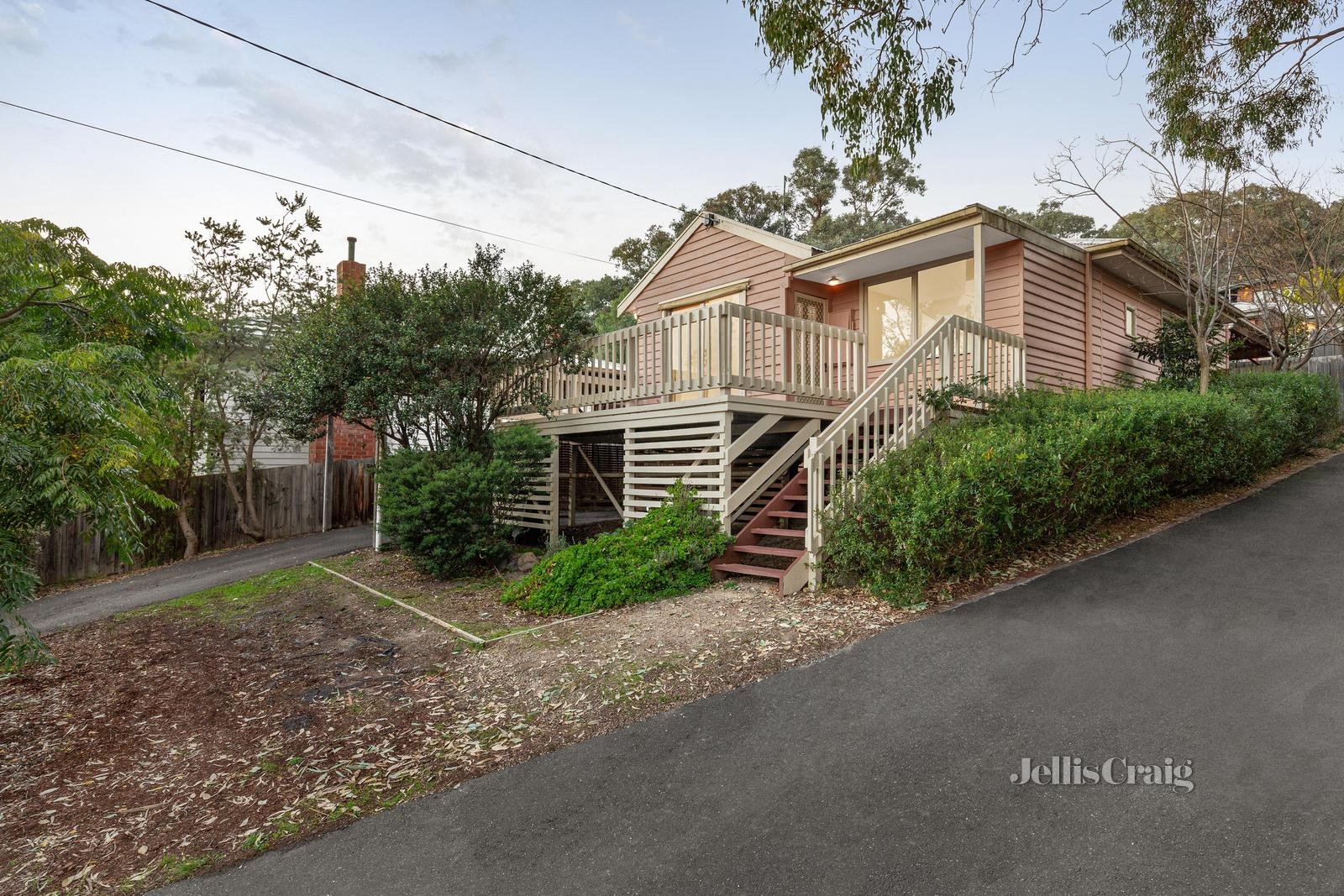 22 Steven Street, Hurstbridge image 1