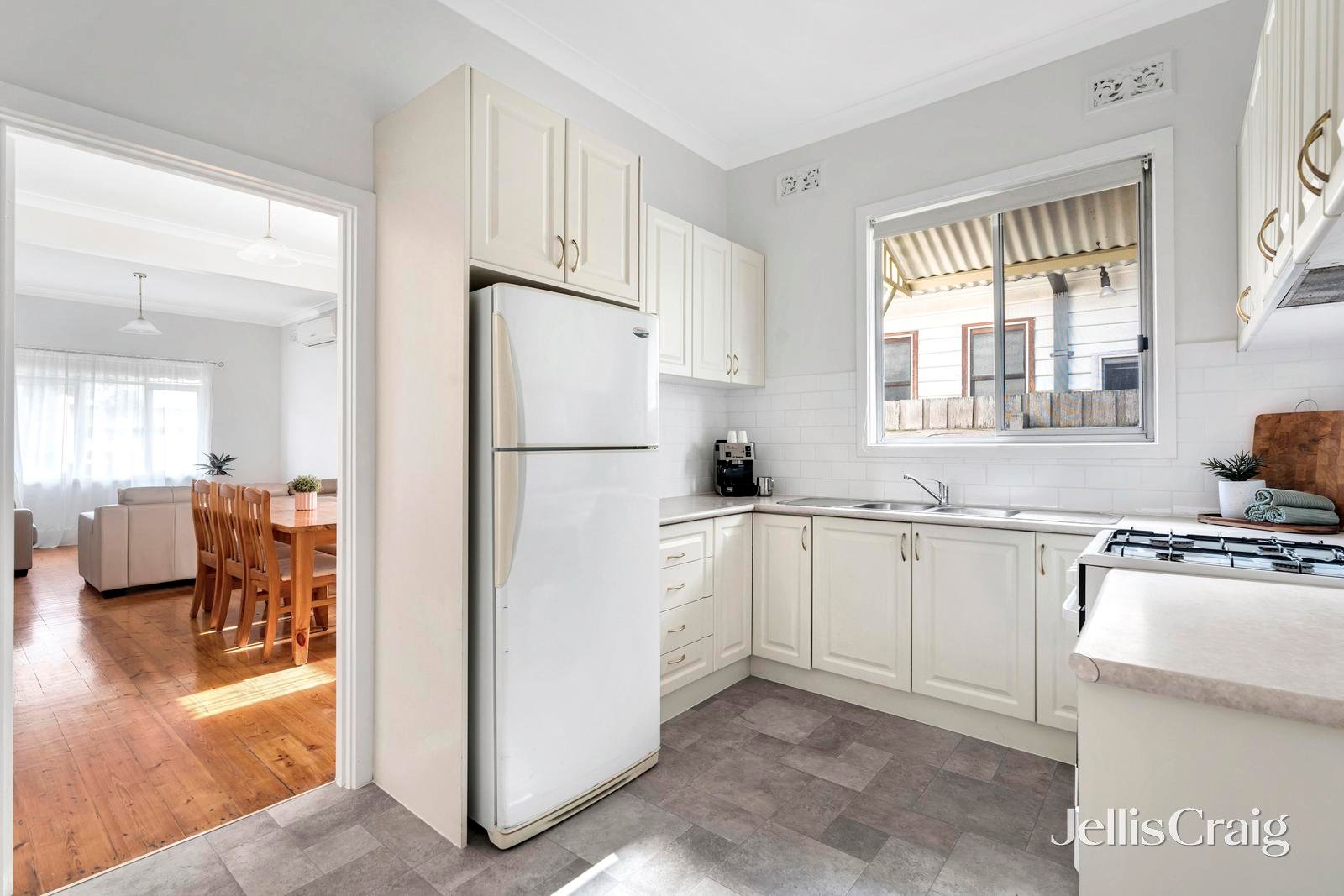 22 Sturrock Street, Brunswick image 4