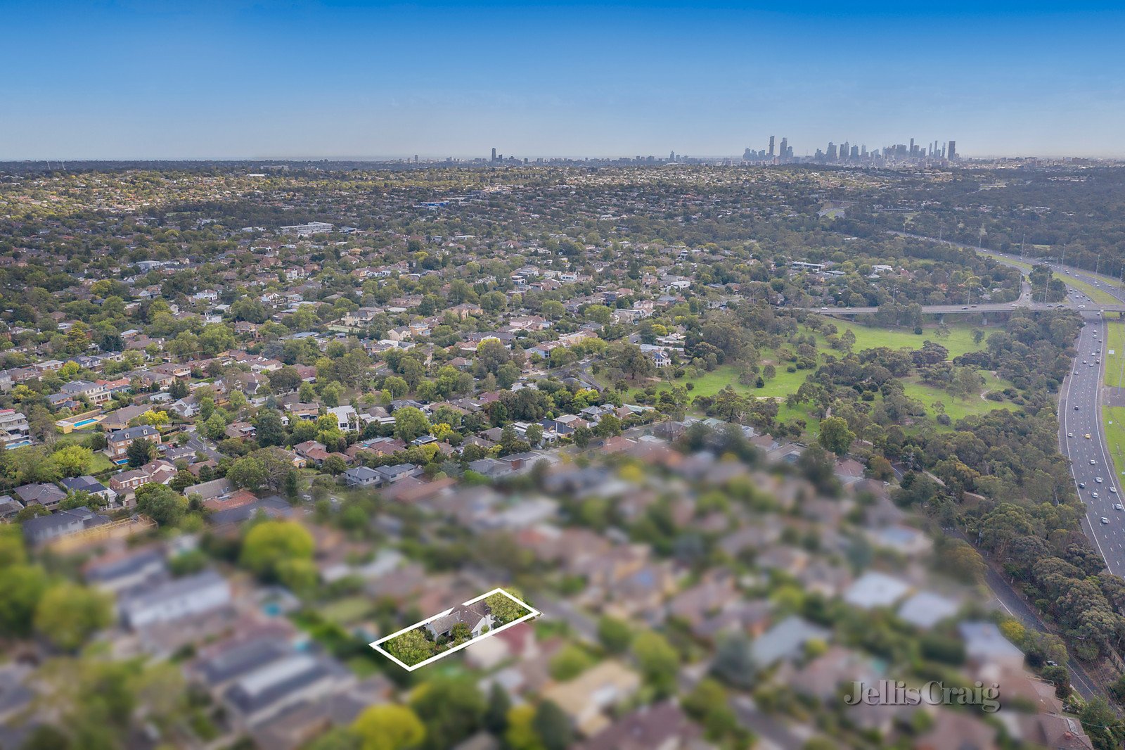 22 Taurus Street, Balwyn North image 12