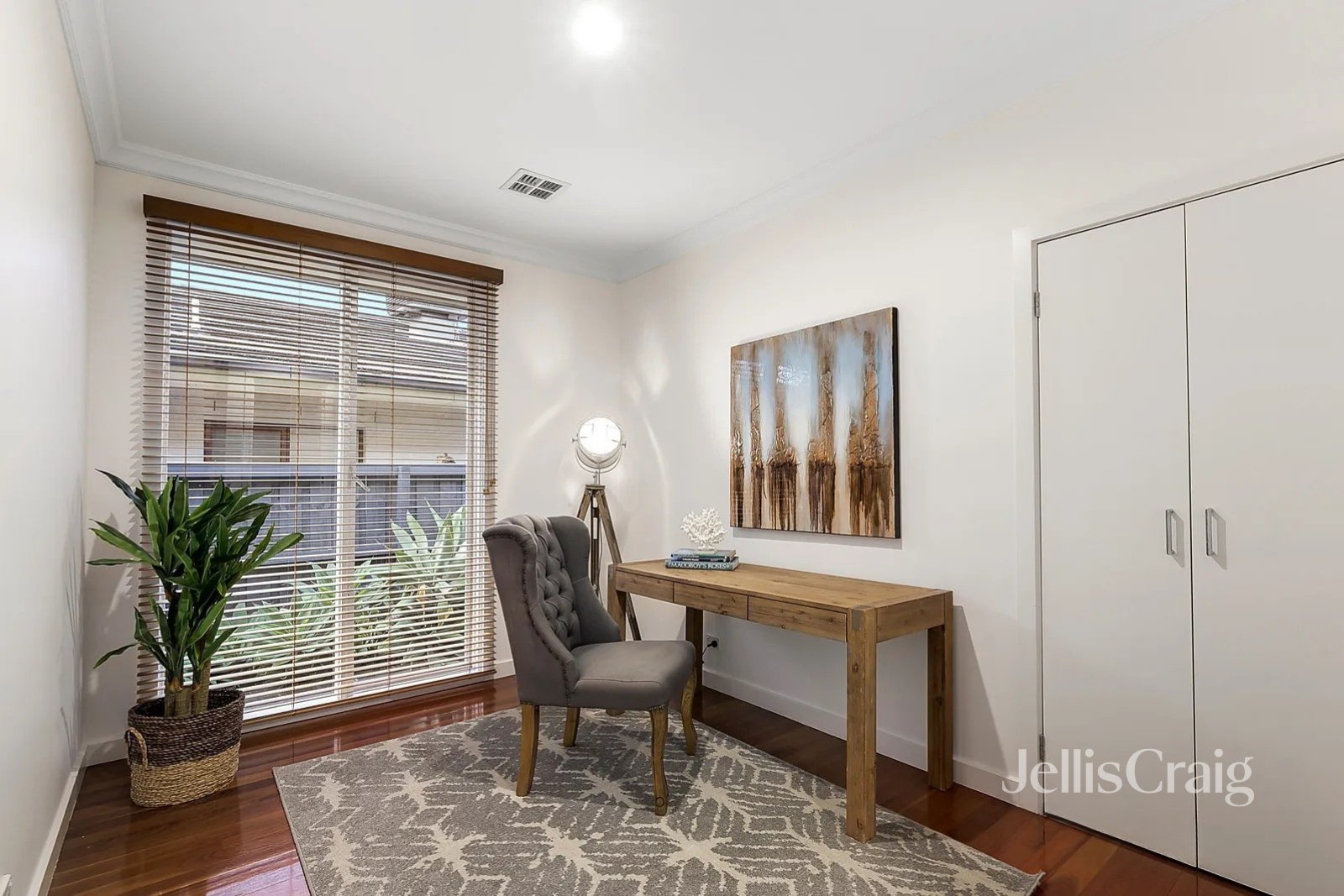 22 The Common, Macleod image 7