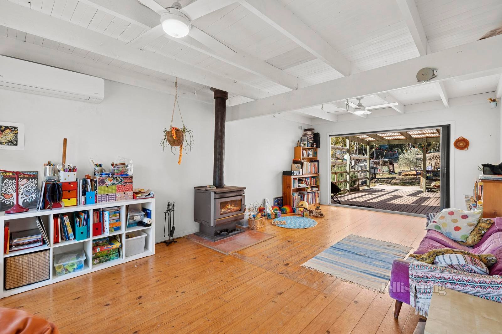 22 Timber Lane, Woodend image 2