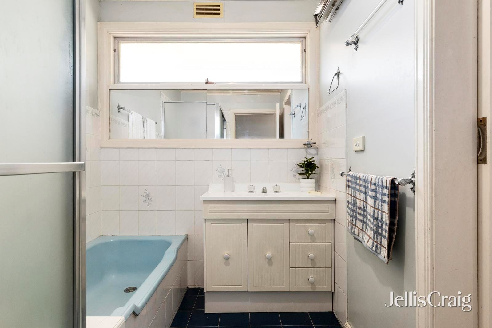 22 Torwood Avenue, Glen&nbsp;Waverley image 14