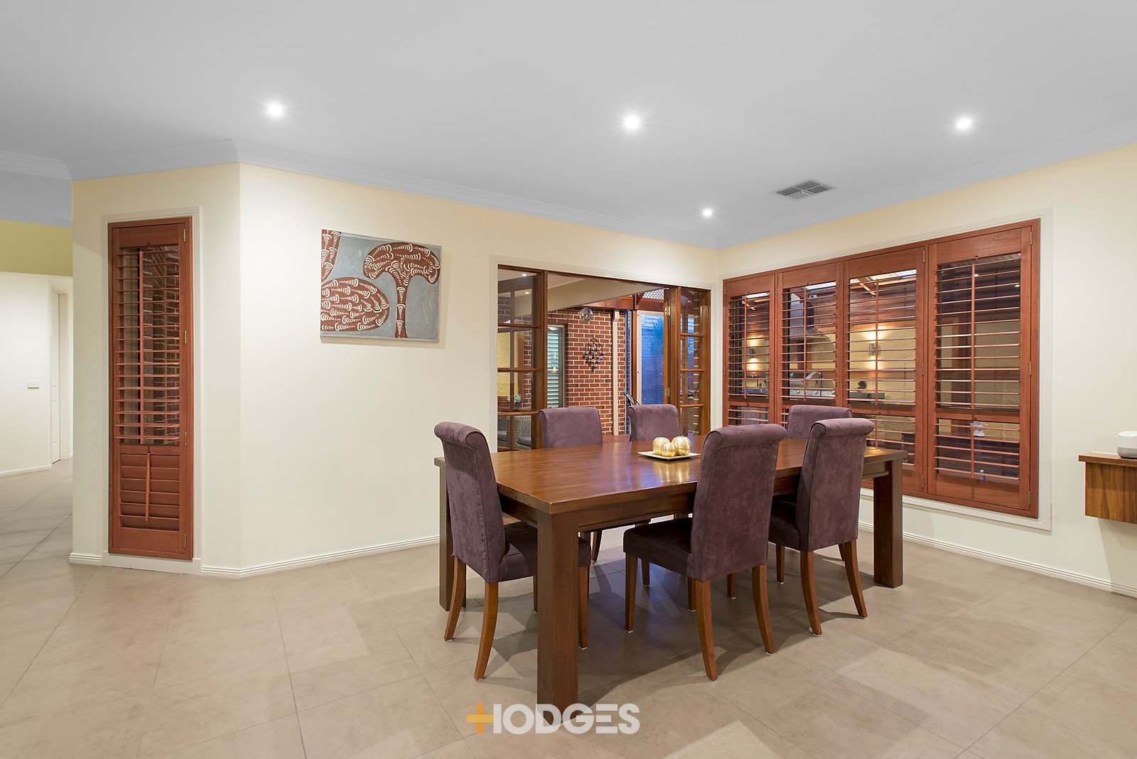 22 Treasury Place, Taylors Hill image 7