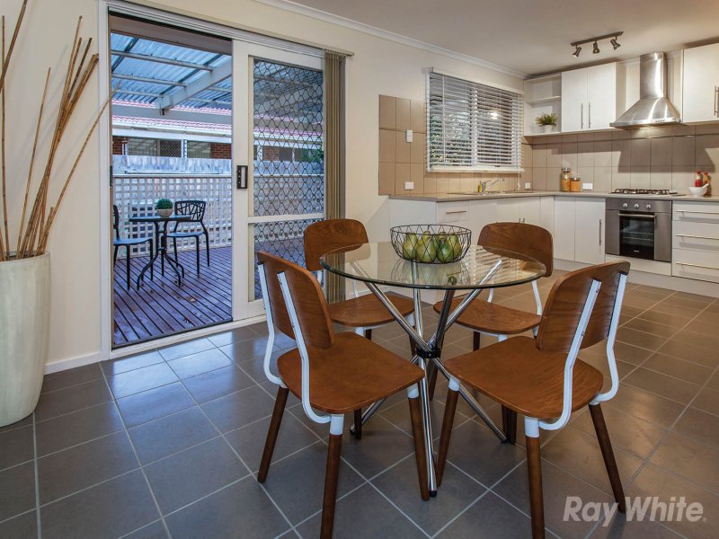 22 Trefoil Street, Ferntree Gully image 2