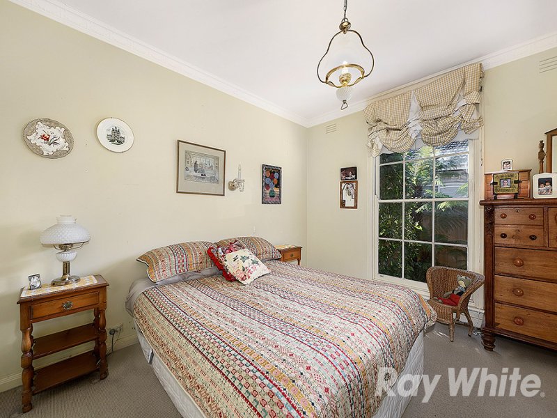 22 Trevor Court, Mount Waverley image 6