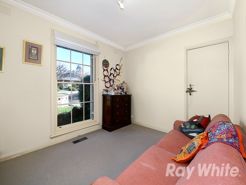 22 Trevor Court, Mount Waverley image 9