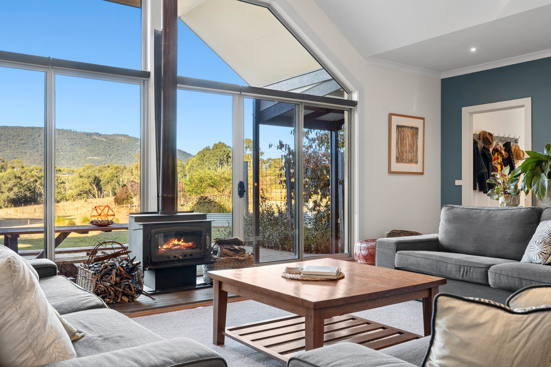 Property Gallery Thumbnail 3