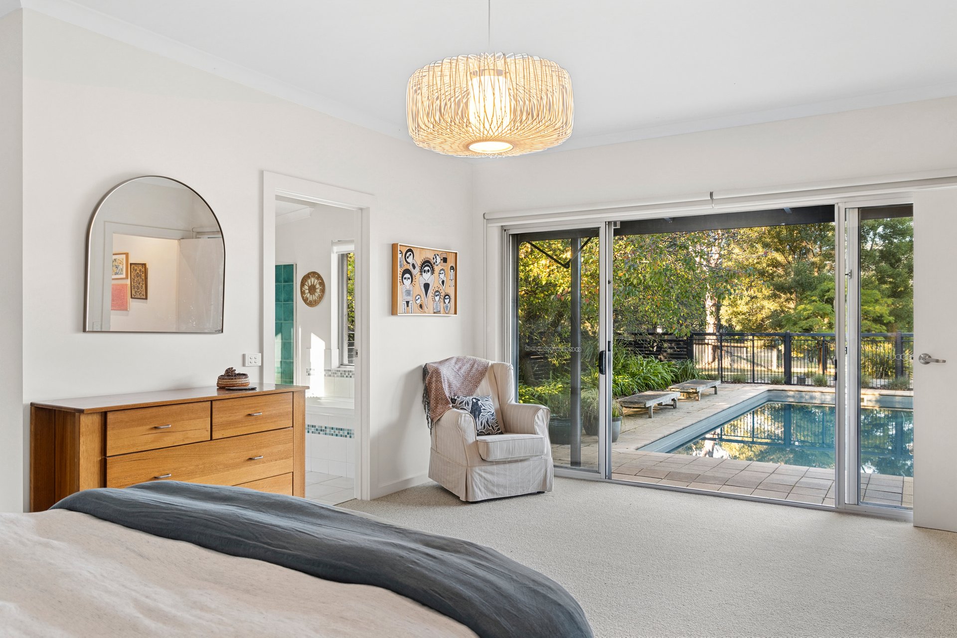 Property Gallery Thumbnail 8