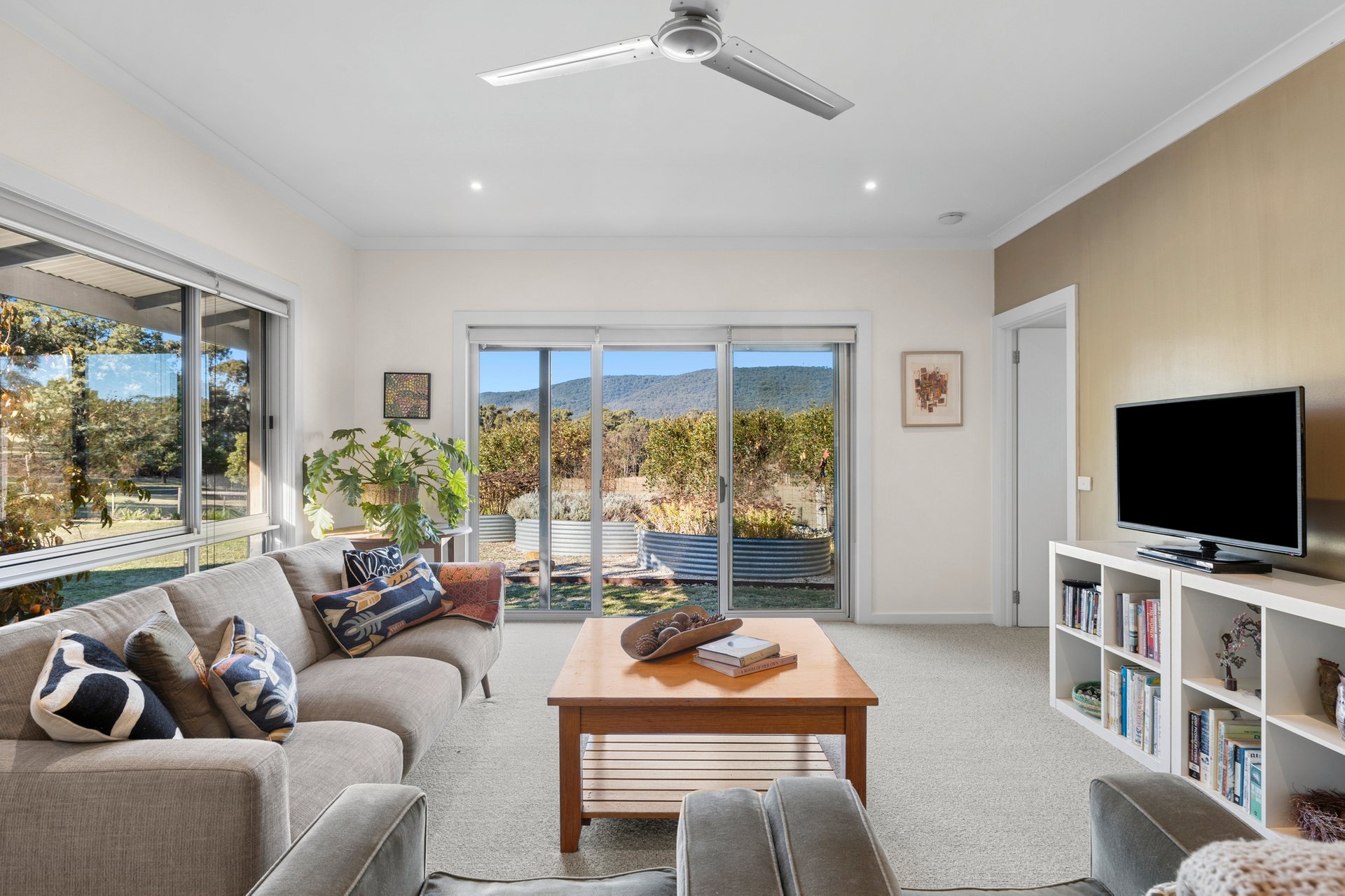 Property Gallery Thumbnail 10