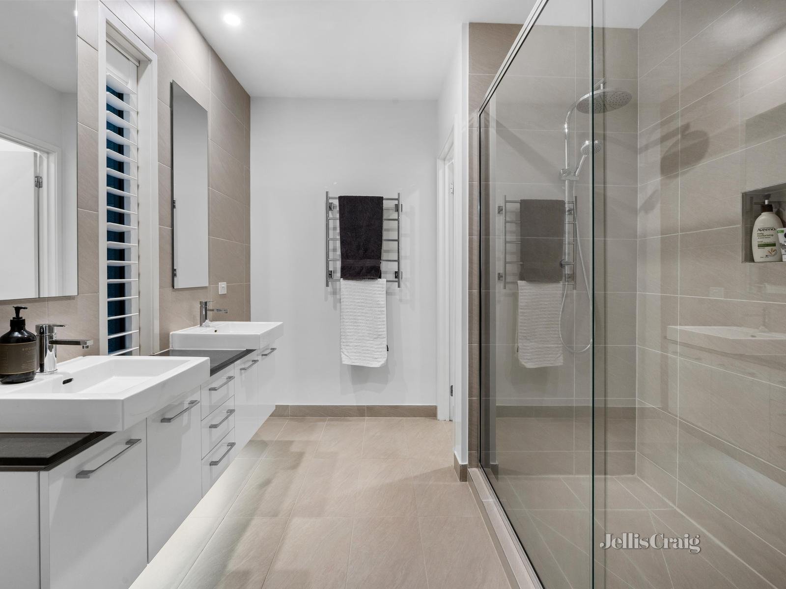 22 Verene Avenue, Templestowe Lower image 9