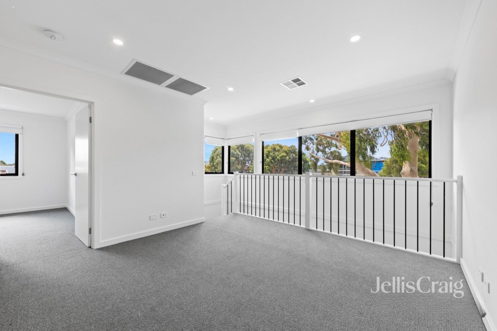22 Vermont Ct, Blackburn&nbsp;South image 4
