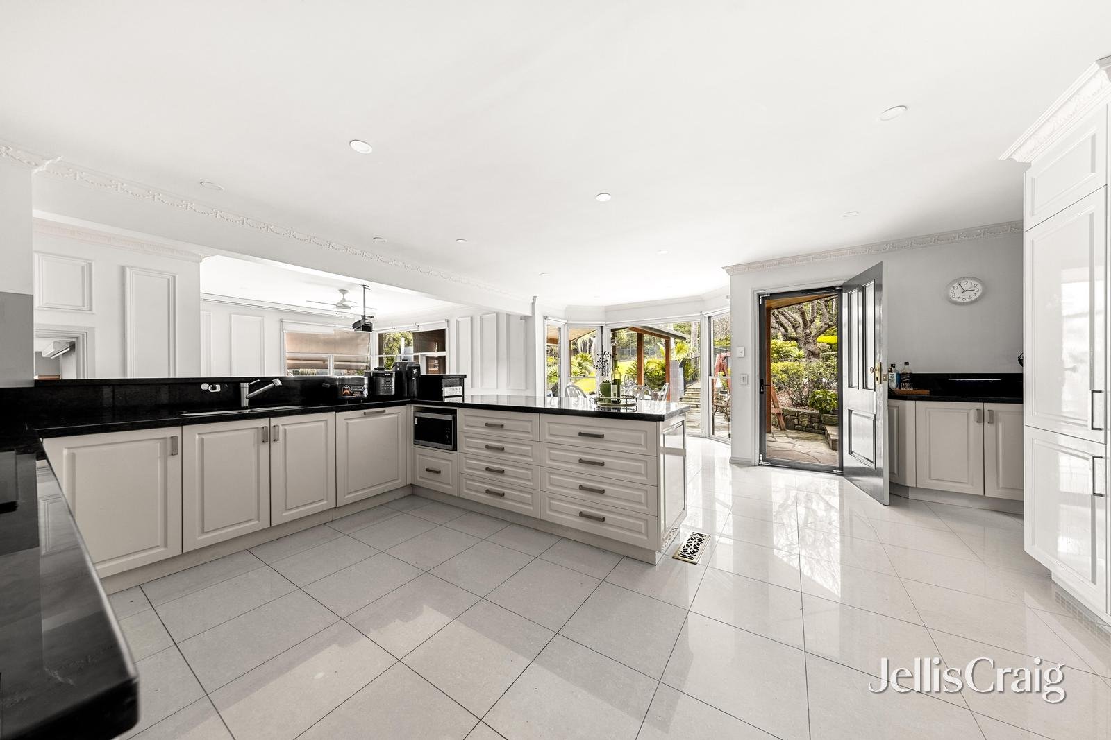 22 Warner Court, Donvale image 10