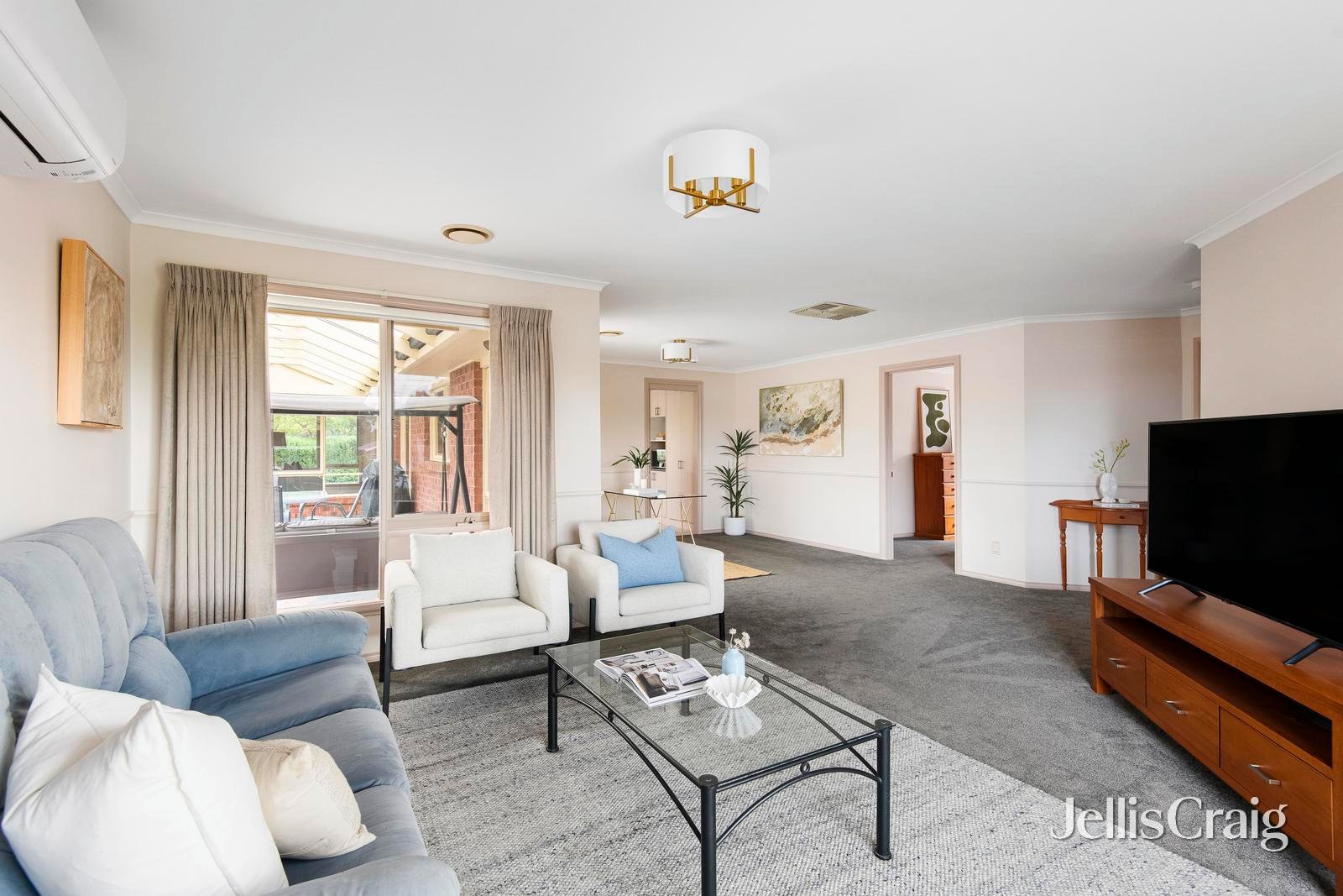 22 Warruga Place, Greensborough image 2