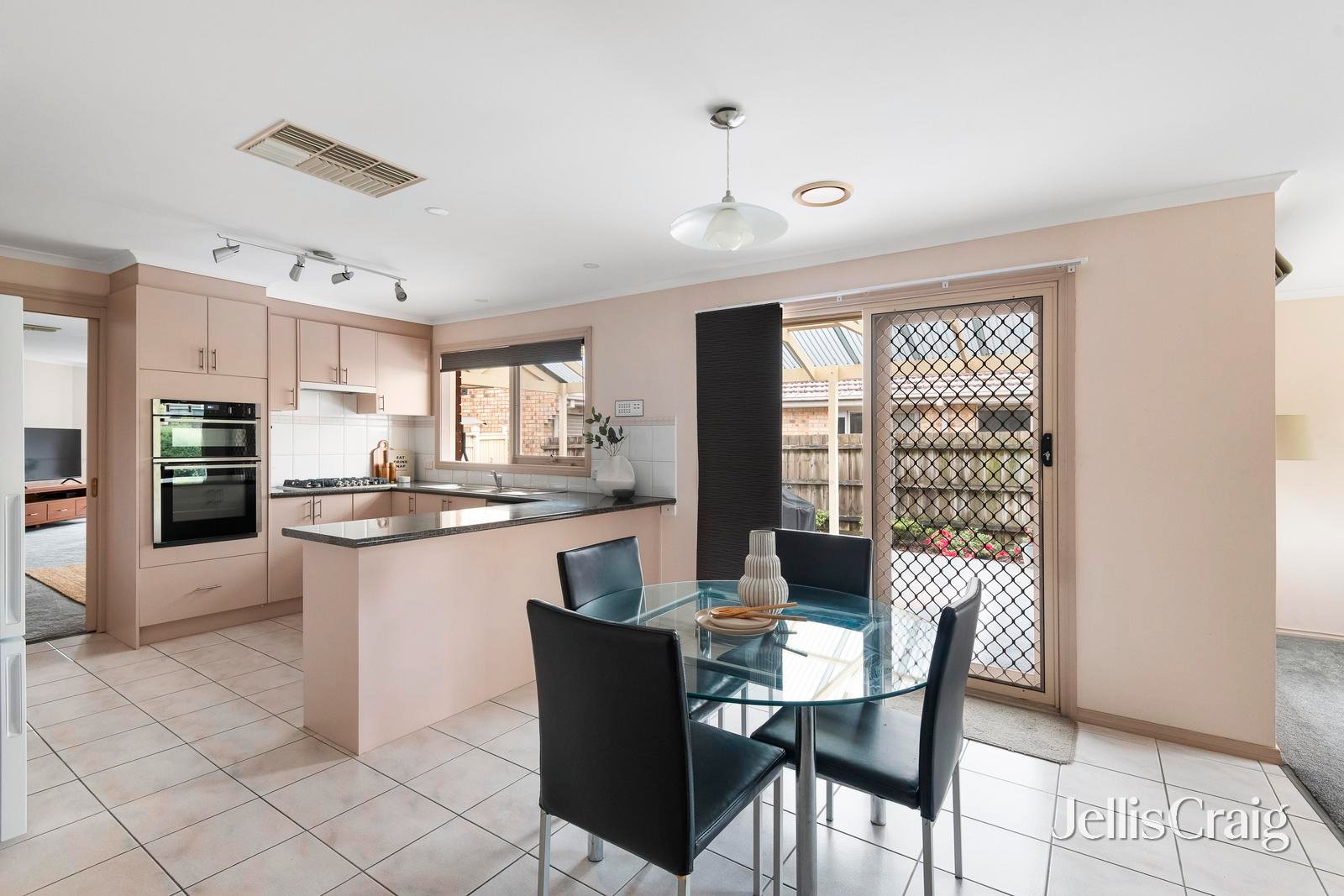 22 Warruga Place, Greensborough image 6