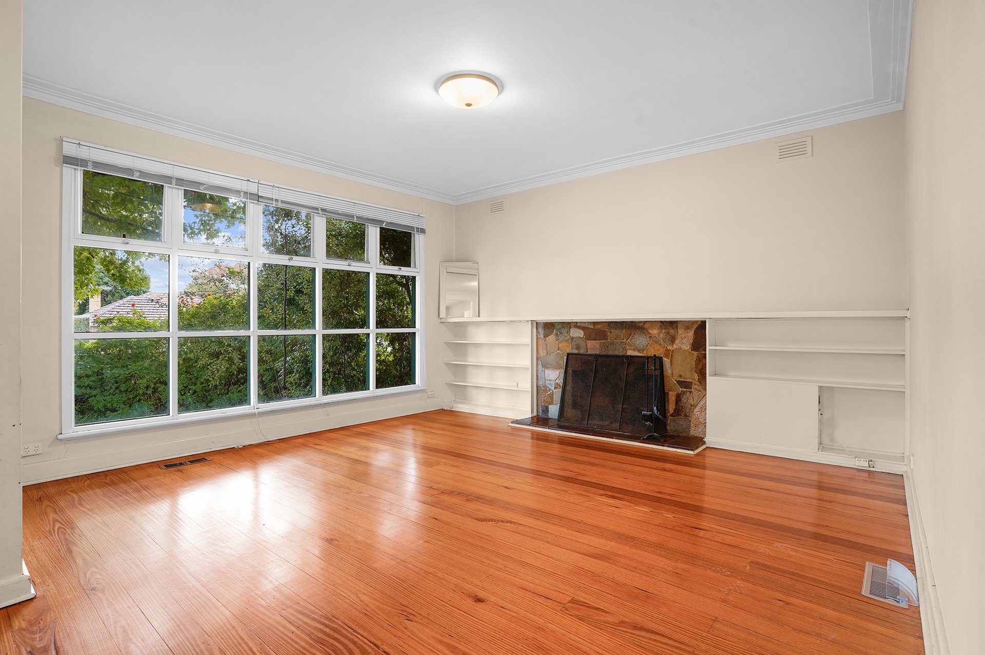22 Wembley Avenue, Cheltenham image 2