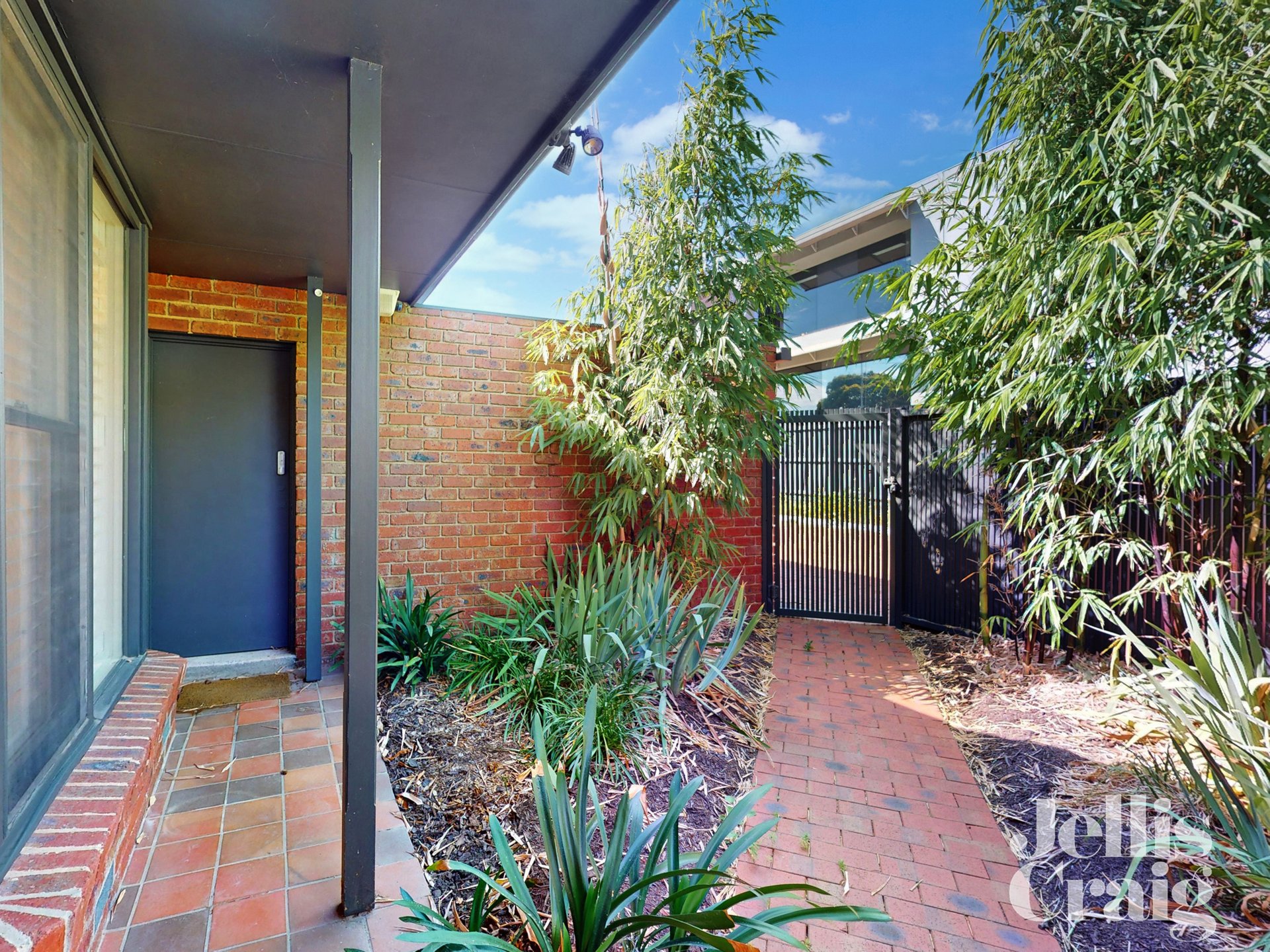 2/2 Weston Street, Balwyn image 2