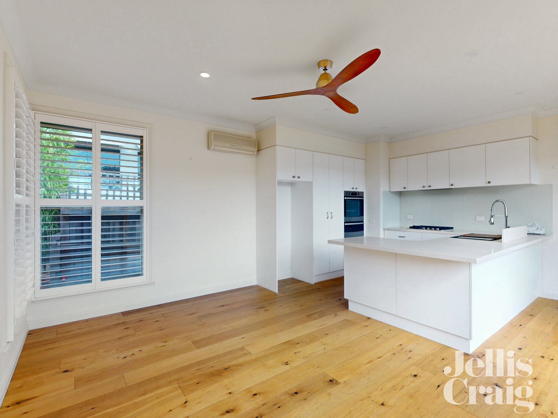 2/2 Weston Street, Balwyn image 4