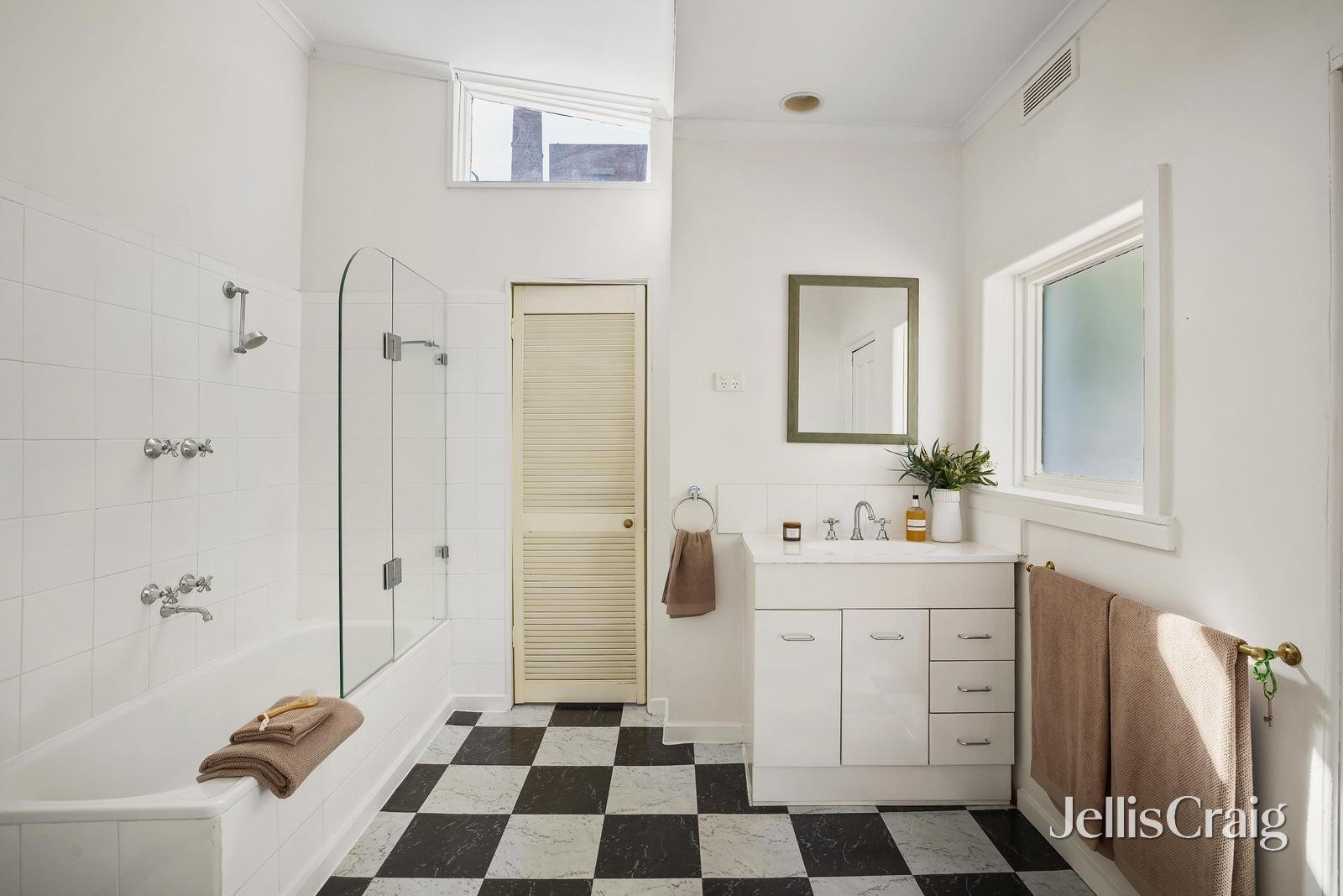 22 William Street, Abbotsford image 9