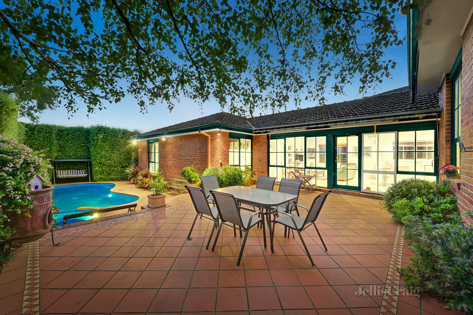 22 Wiseman Street, Hawthorn East image 8