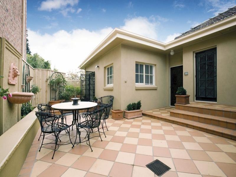 22 Woodville Street, Balwyn North image 9