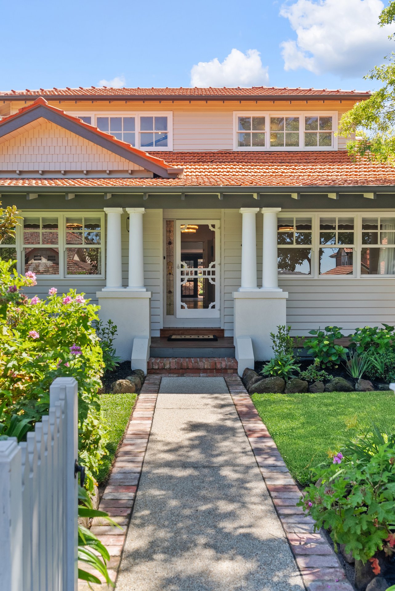 22 Woolley Street, Essendon image 3