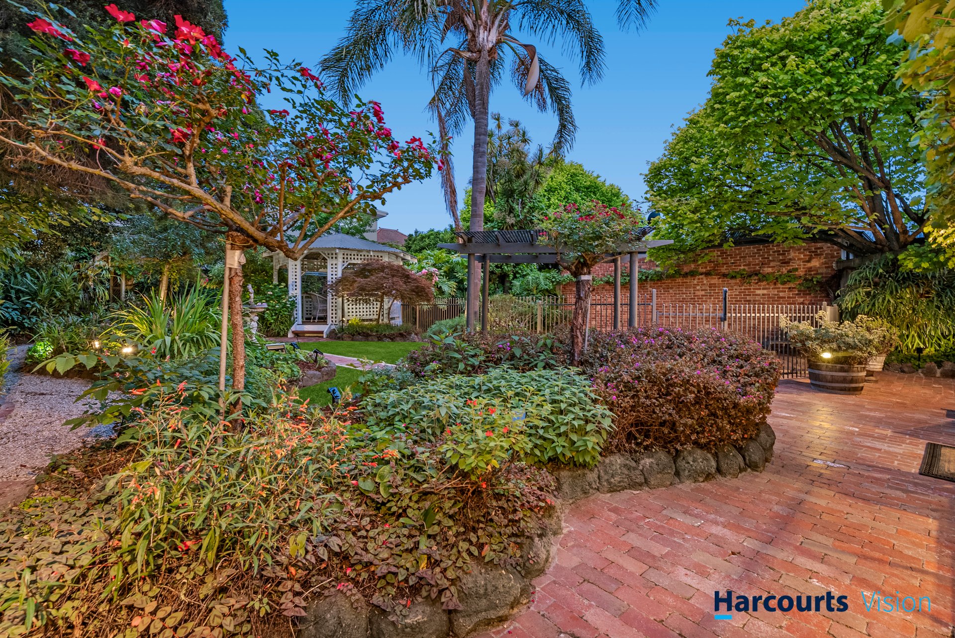 22 Woolley Street, Essendon image 19