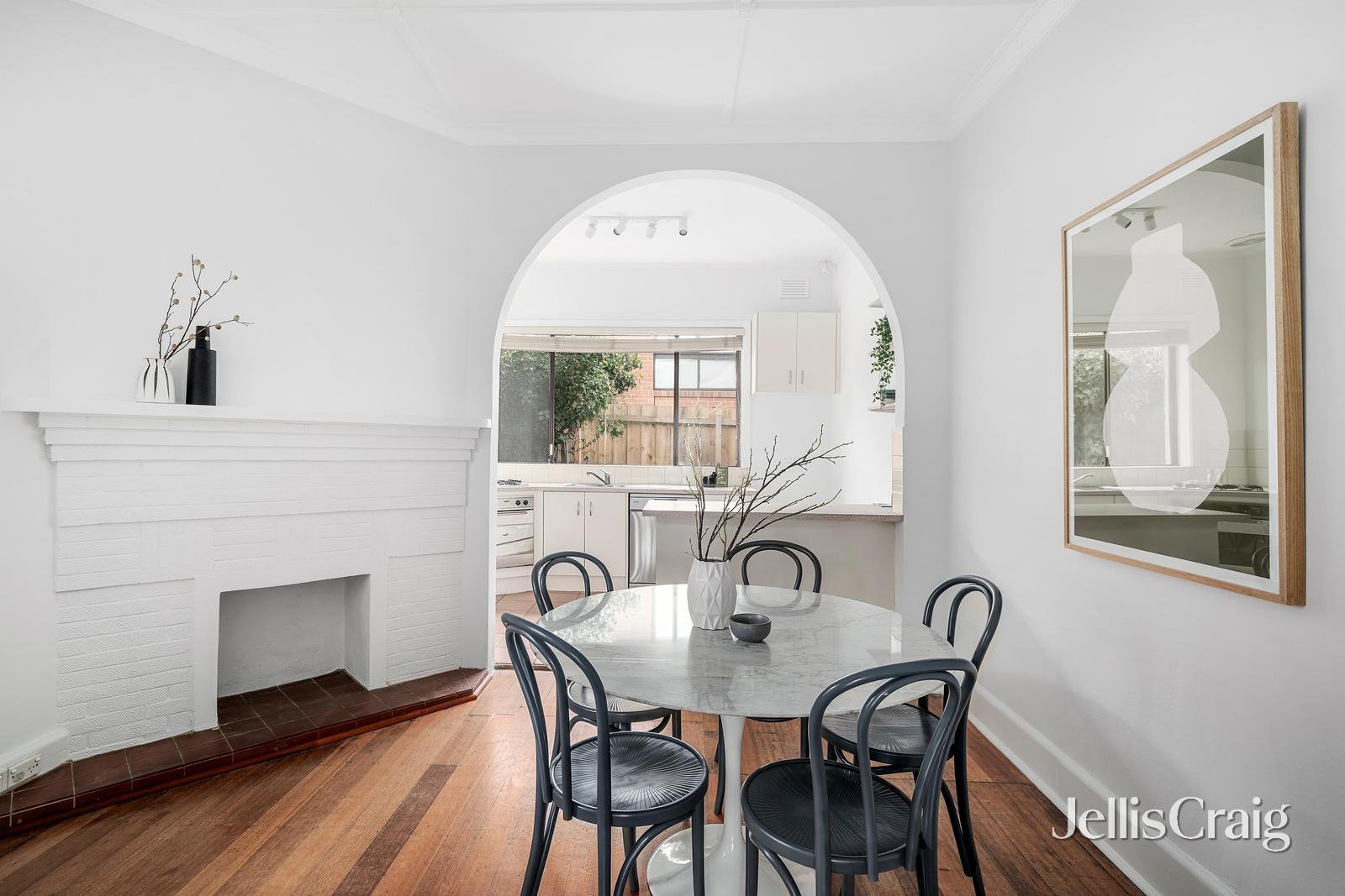 22 Wrexham Road, Prahran image 3