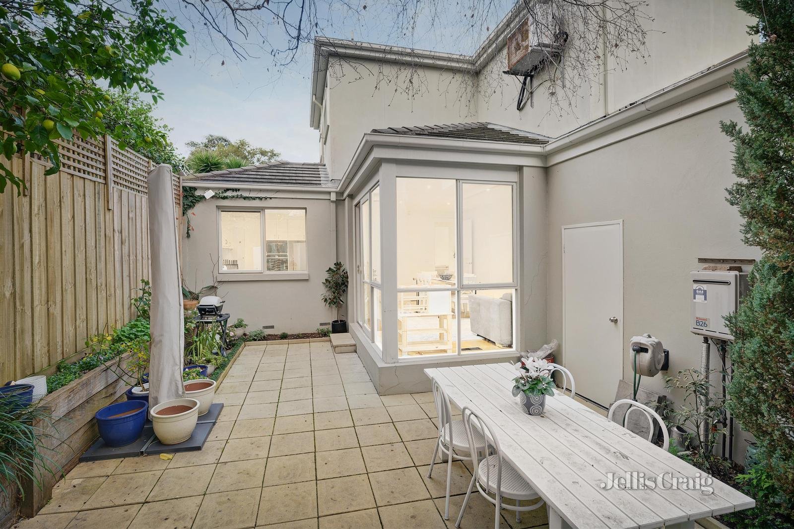 2/20 Brenbeal Street, Balwyn image 9