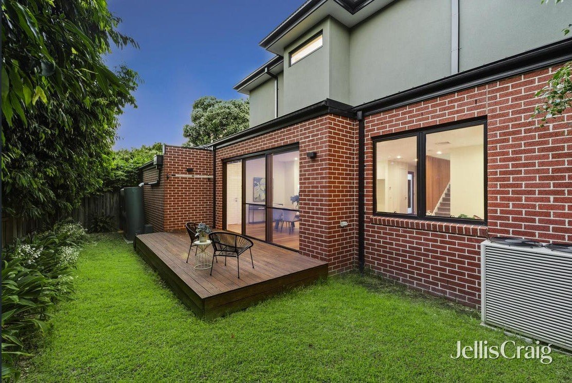 2/20 Camelot Drive, Glen&nbsp;Waverley image 17