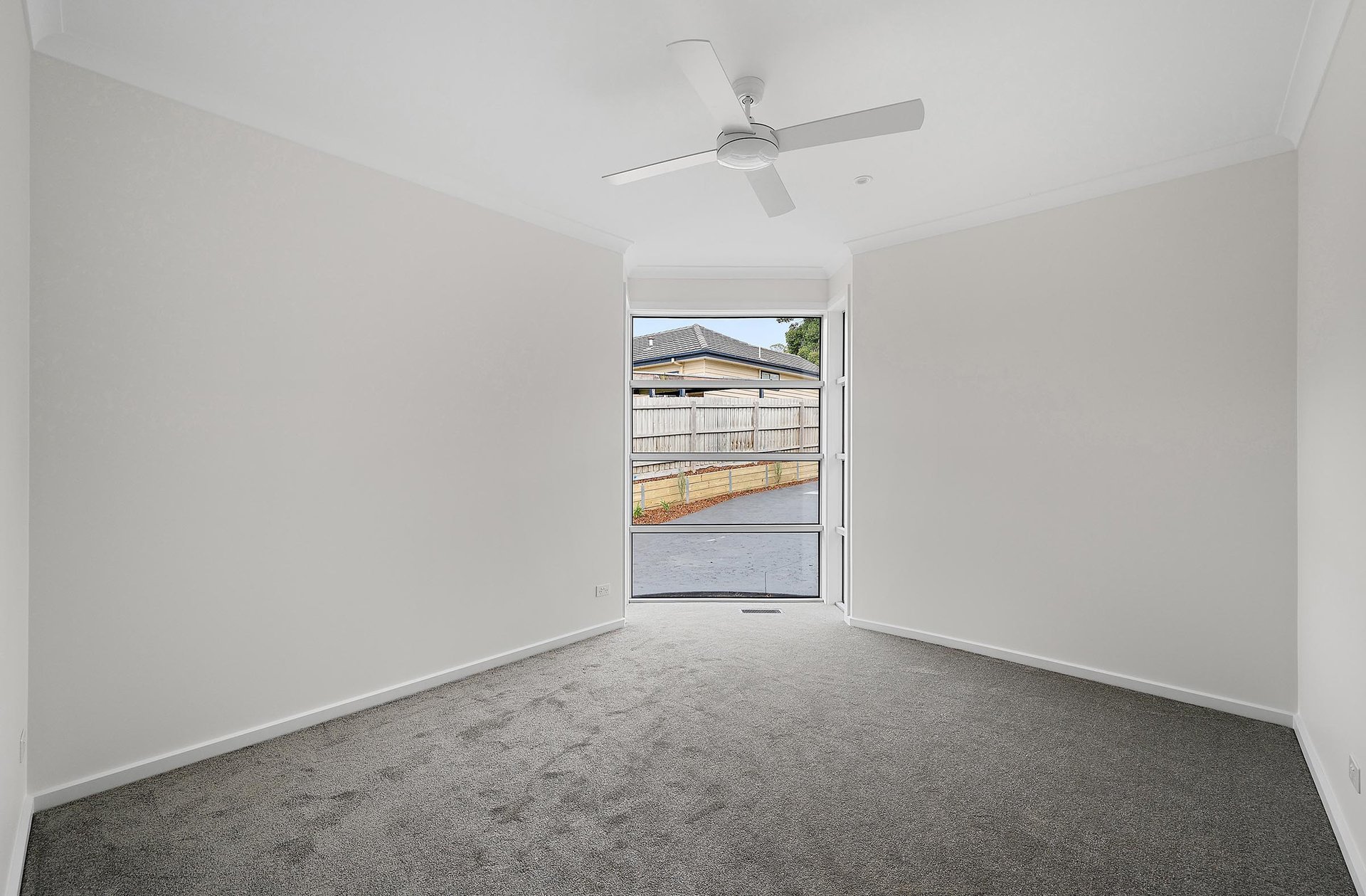 2/20 Diana Street, Croydon image 5