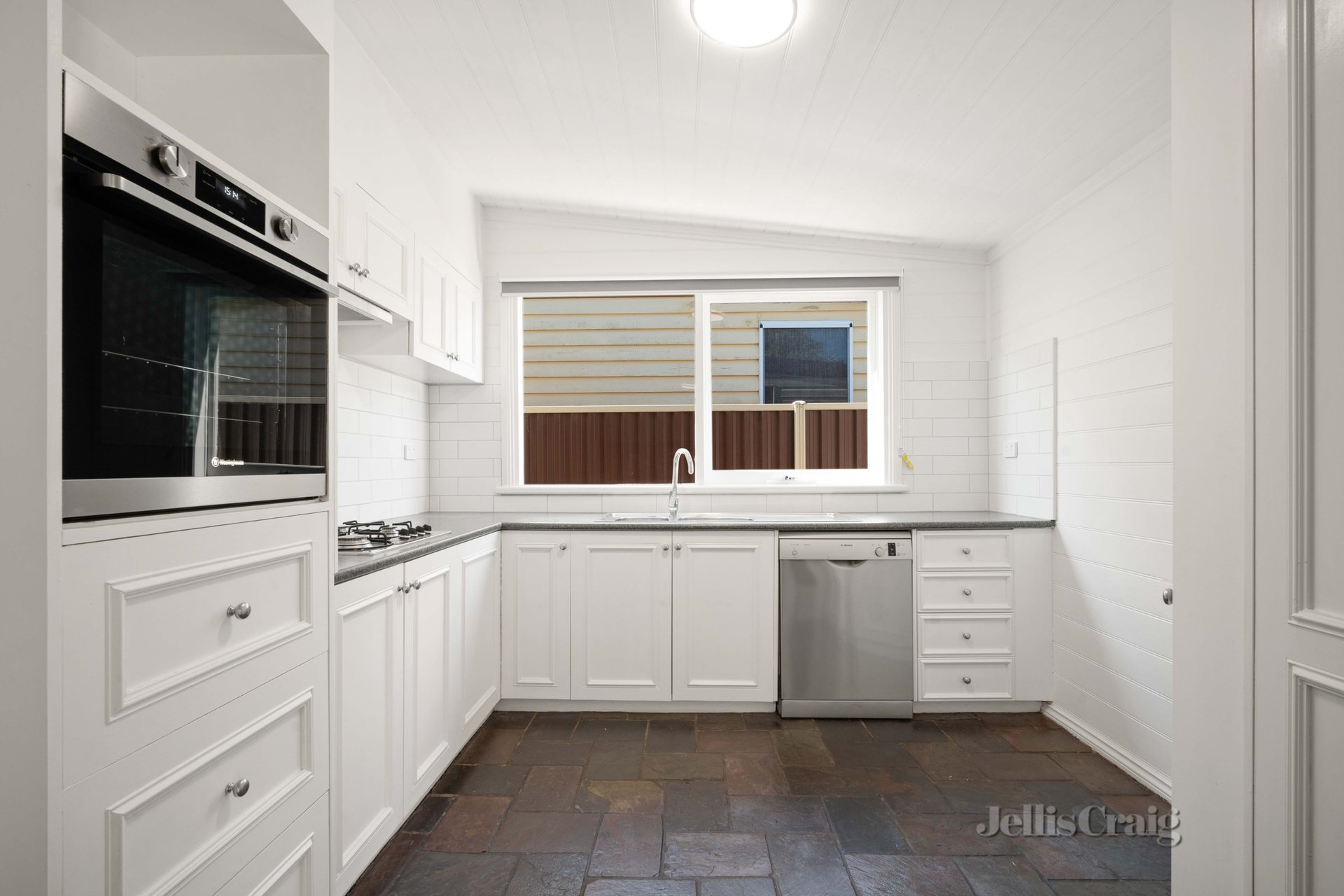 220 Humffray Street North, Ballarat East image 2