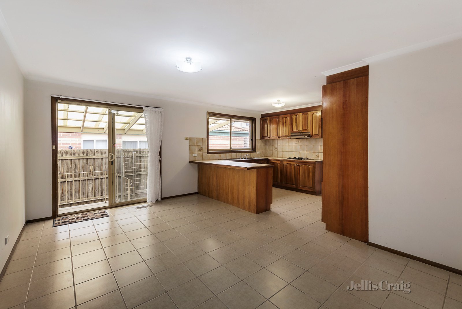 2/20 Kennedy Street, Bentleigh East image 4