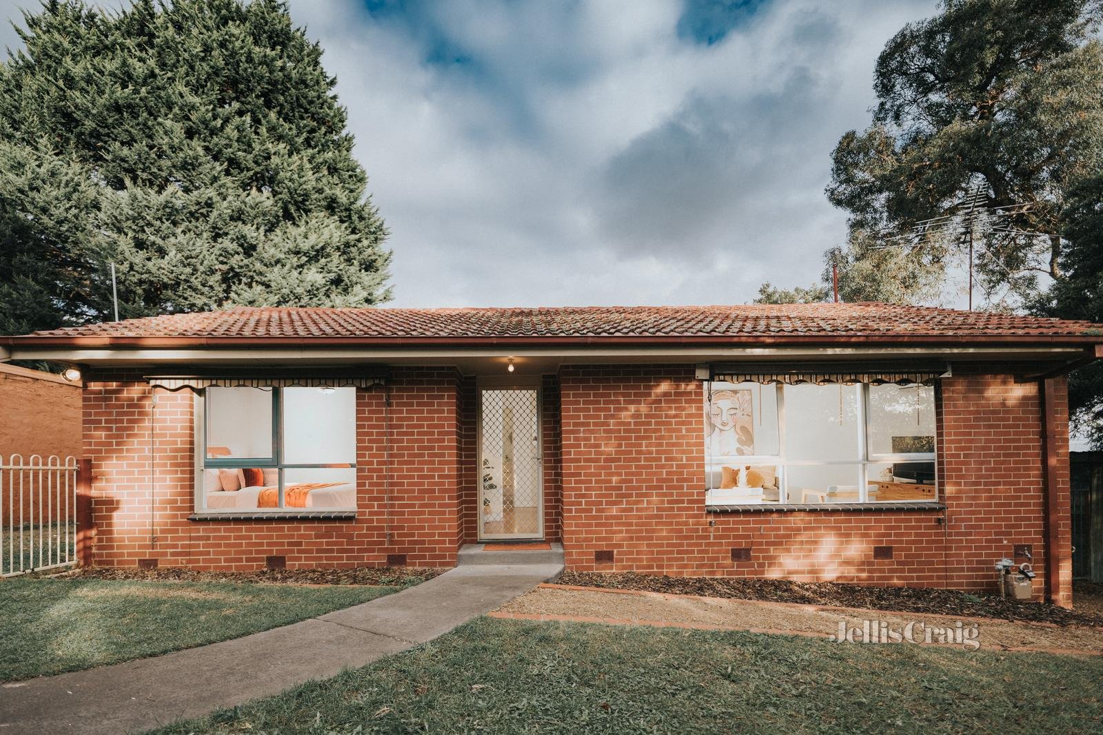 2/20 Lena Grove, Ringwood image 1