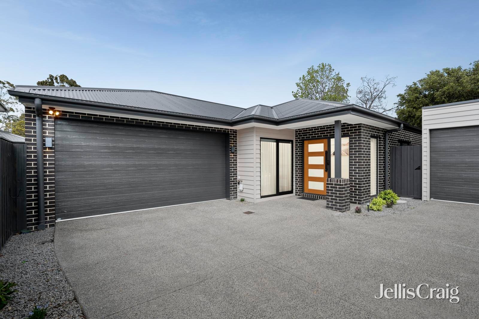 2/20 Lucas Avenue, Kilsyth image 1